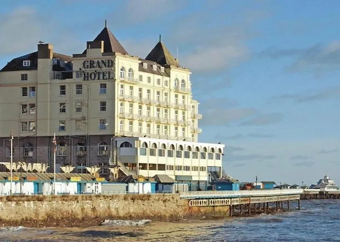 Explore Llandudno Hotels with Parking and Entertainment
