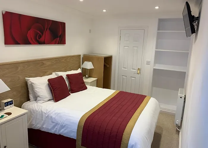 Cheap Hotels on Stratford Upon Avon - Find the Best Deals and Discounts