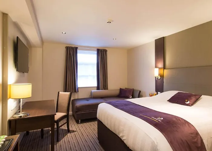 Best Hotels in London's Vibrant Centre