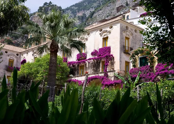 Top Hotel con Jacuzzi per Vacanze da Sogno a Positano