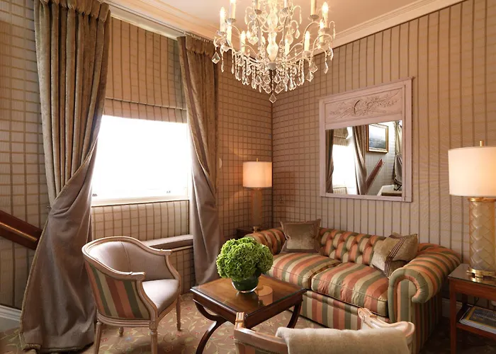 Uncover the Finest Hotels in London for Afternoon Tea