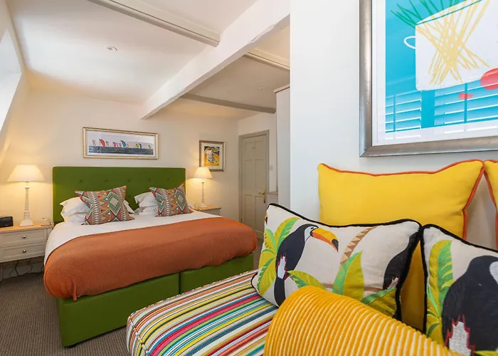 Discover the Top Hotels in Torquay with Pool for a Refreshing Stay