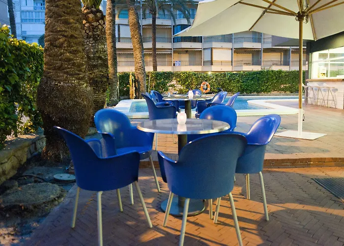 Mejores Hoteles Baratos en Benidorm con Pensión Completa