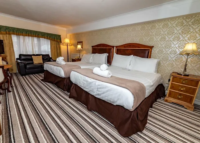Top Hotels South of River in Worcester