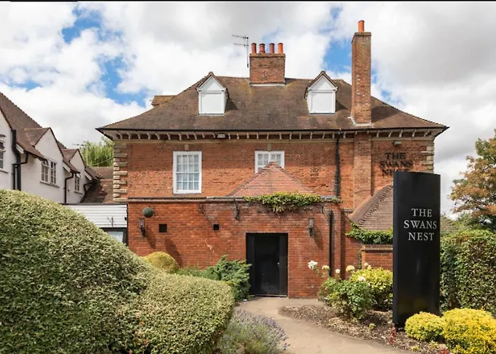 Top Hotels in Stratford-upon-Avon with Parking